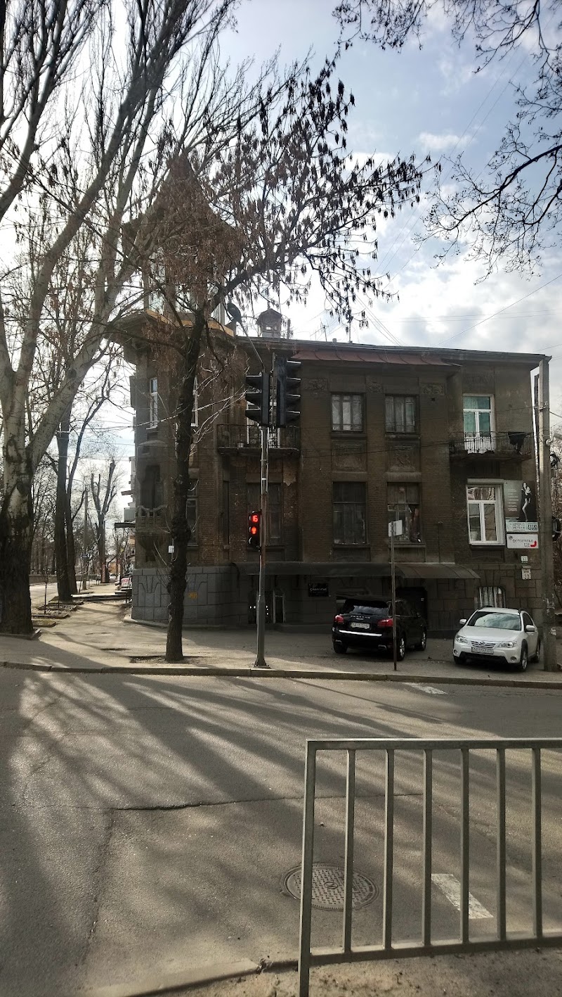 CHARIVNA